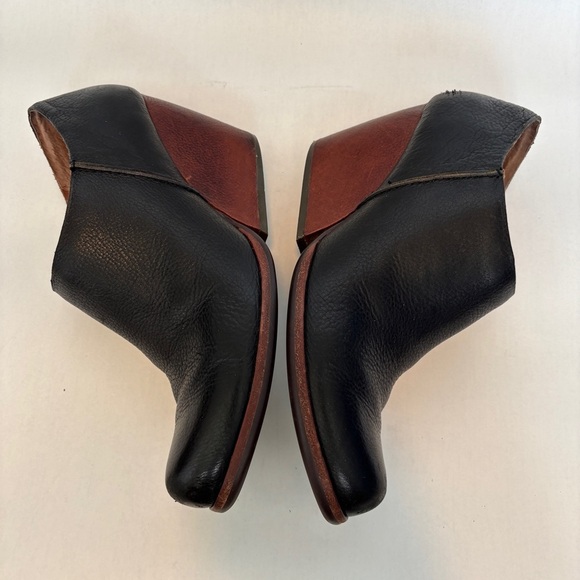 Kork-Ease womens Holmes Wedge Ankle Bootie Black Leather side zip size 8.5 - Picture 8 of 11